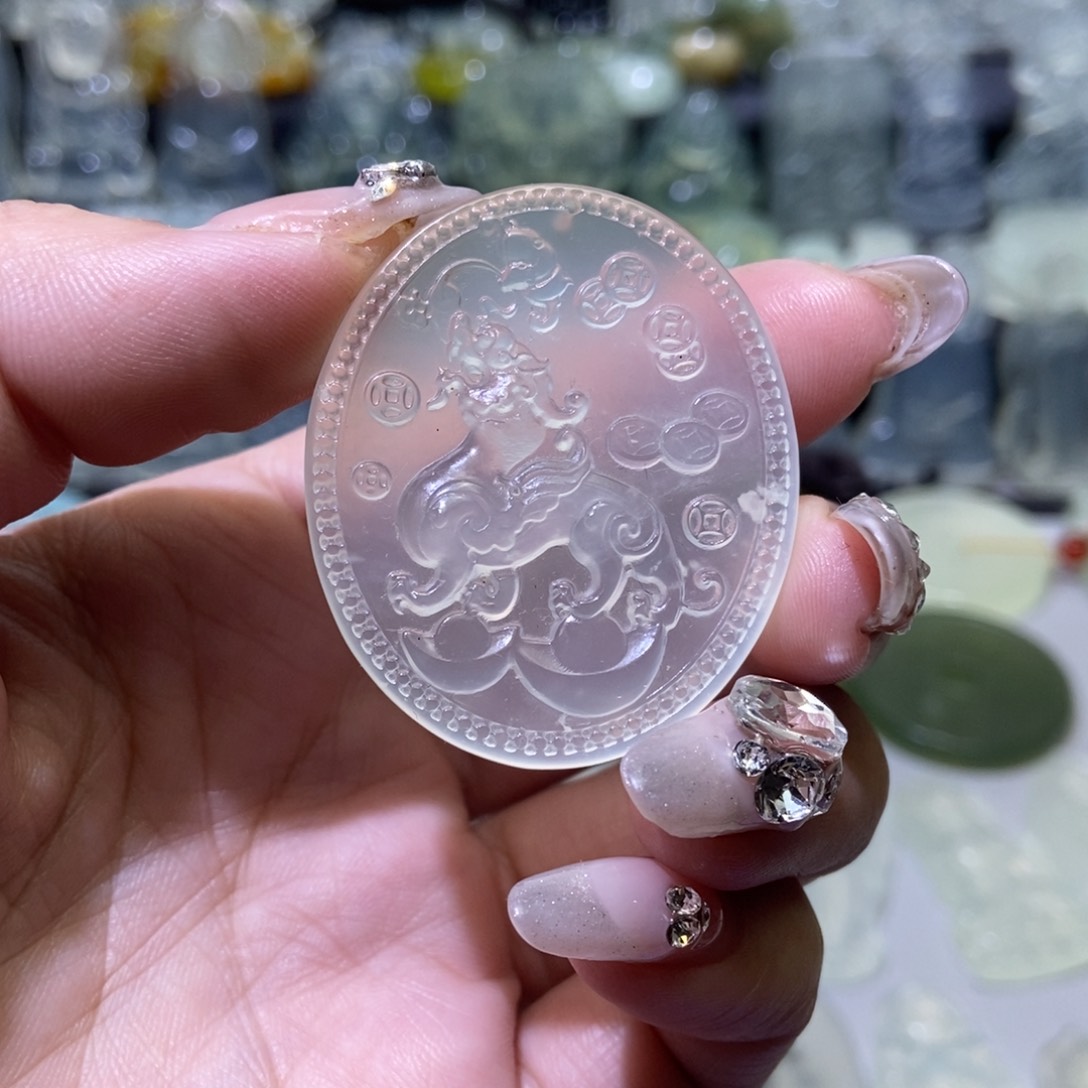 岫玉吊坠未镶嵌吊坠