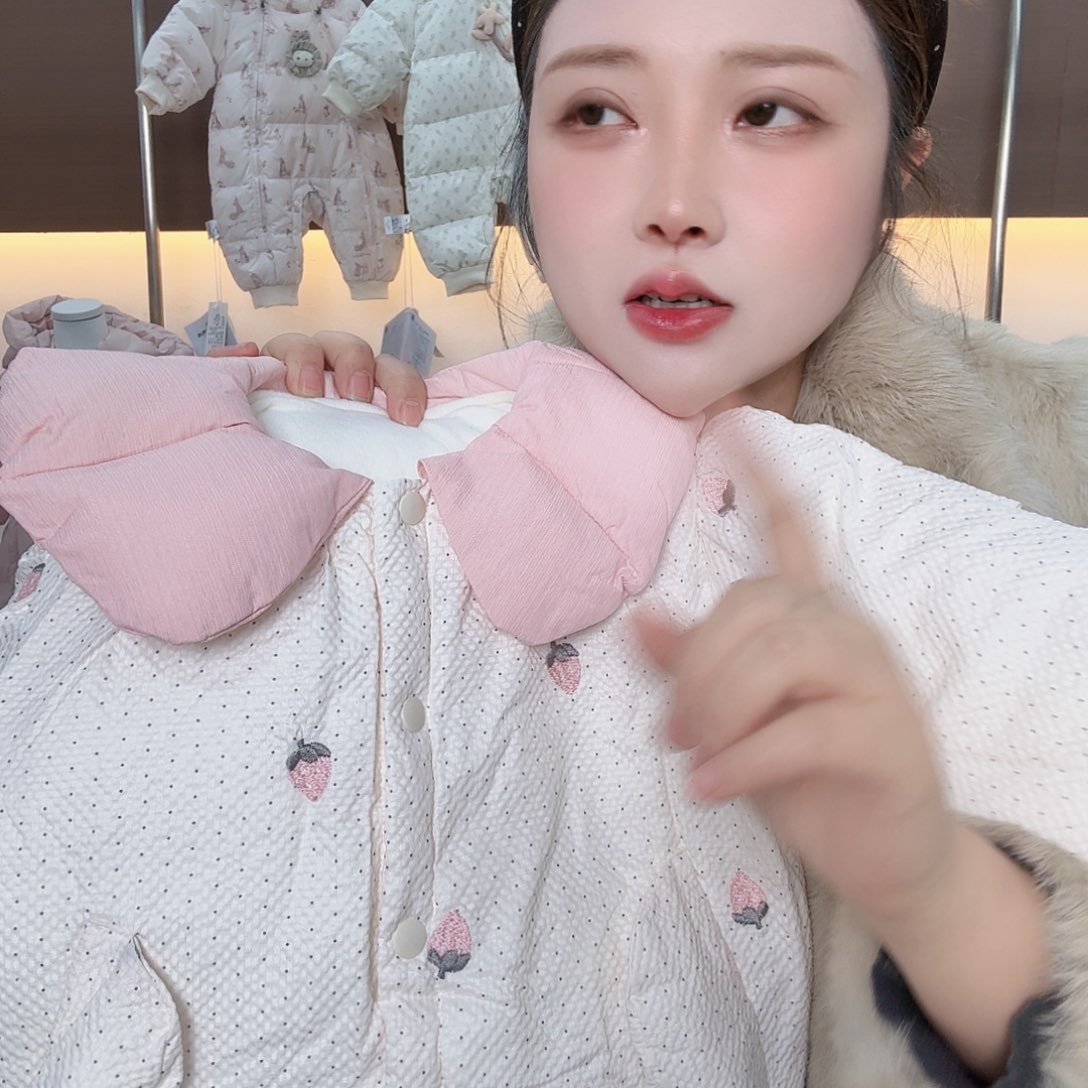 小草莓外套73哈哈哈哈