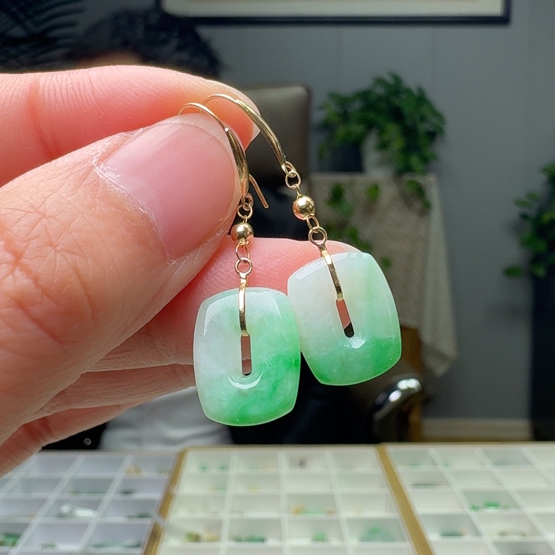 翡翠18K金镶嵌耳饰天然