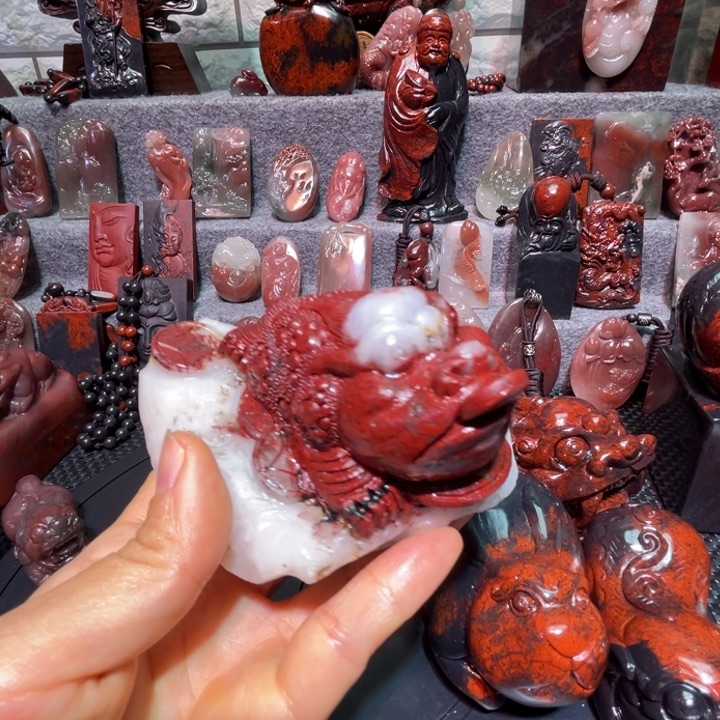 石英质玉手把未镶嵌音**品