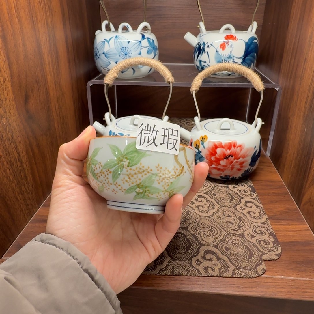 釉下手绘茶具微瑕