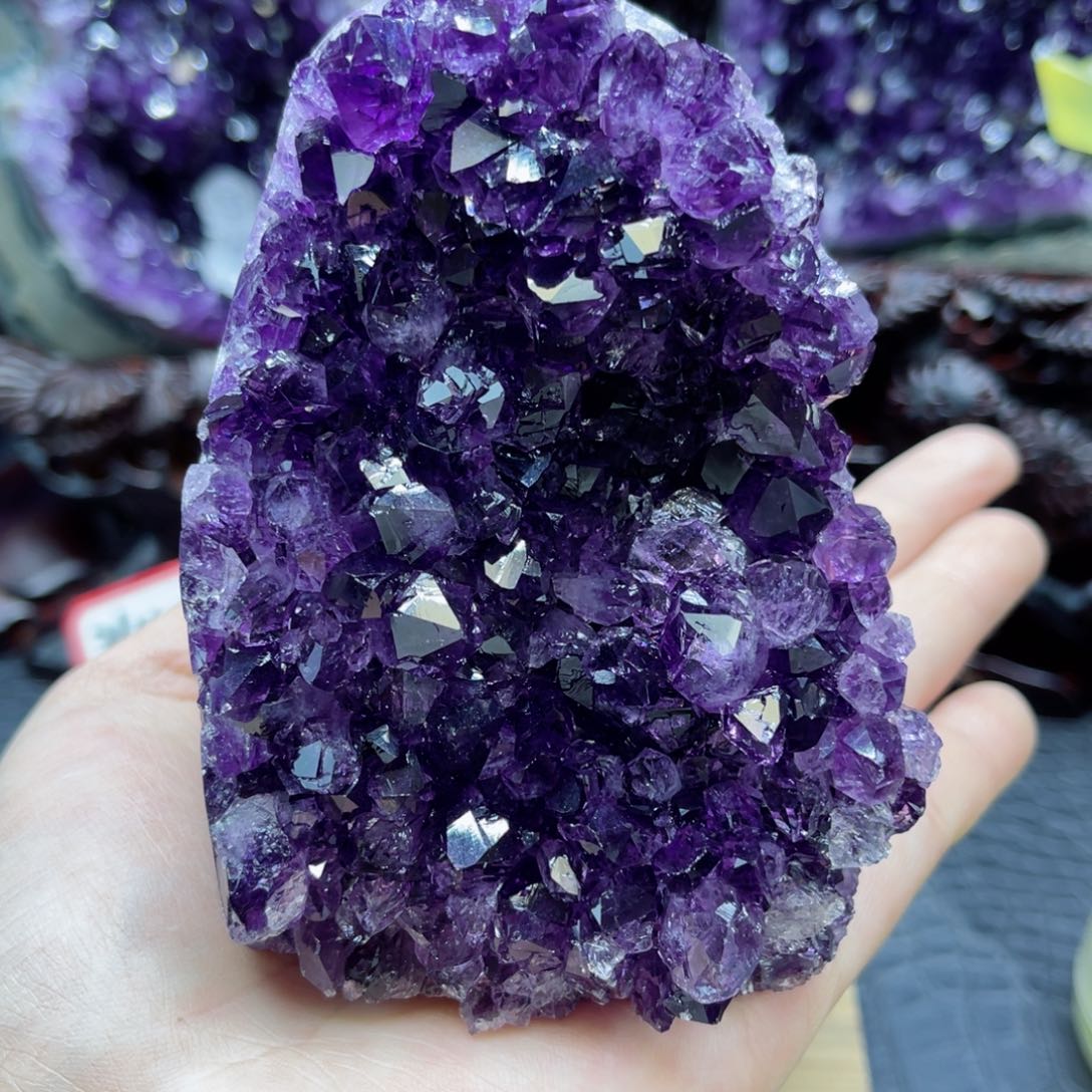 紫晶大型摆件（非配饰）未镶嵌