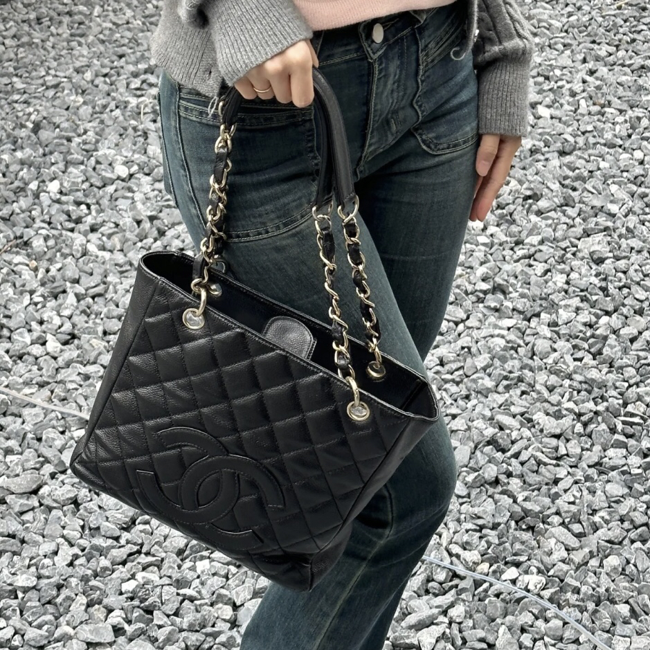 95新 Chanel/香奈儿 黑金 ppt 大logo 单肩包 