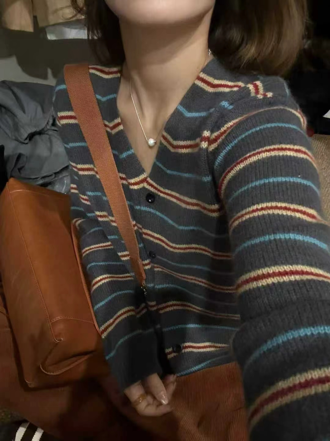 早秋新款V领长袖单排扣彩色条纹针织外套女百搭显瘦毛衣开衫