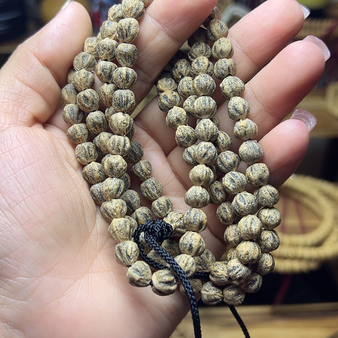 李***、吊坠柏香籽/百香籽