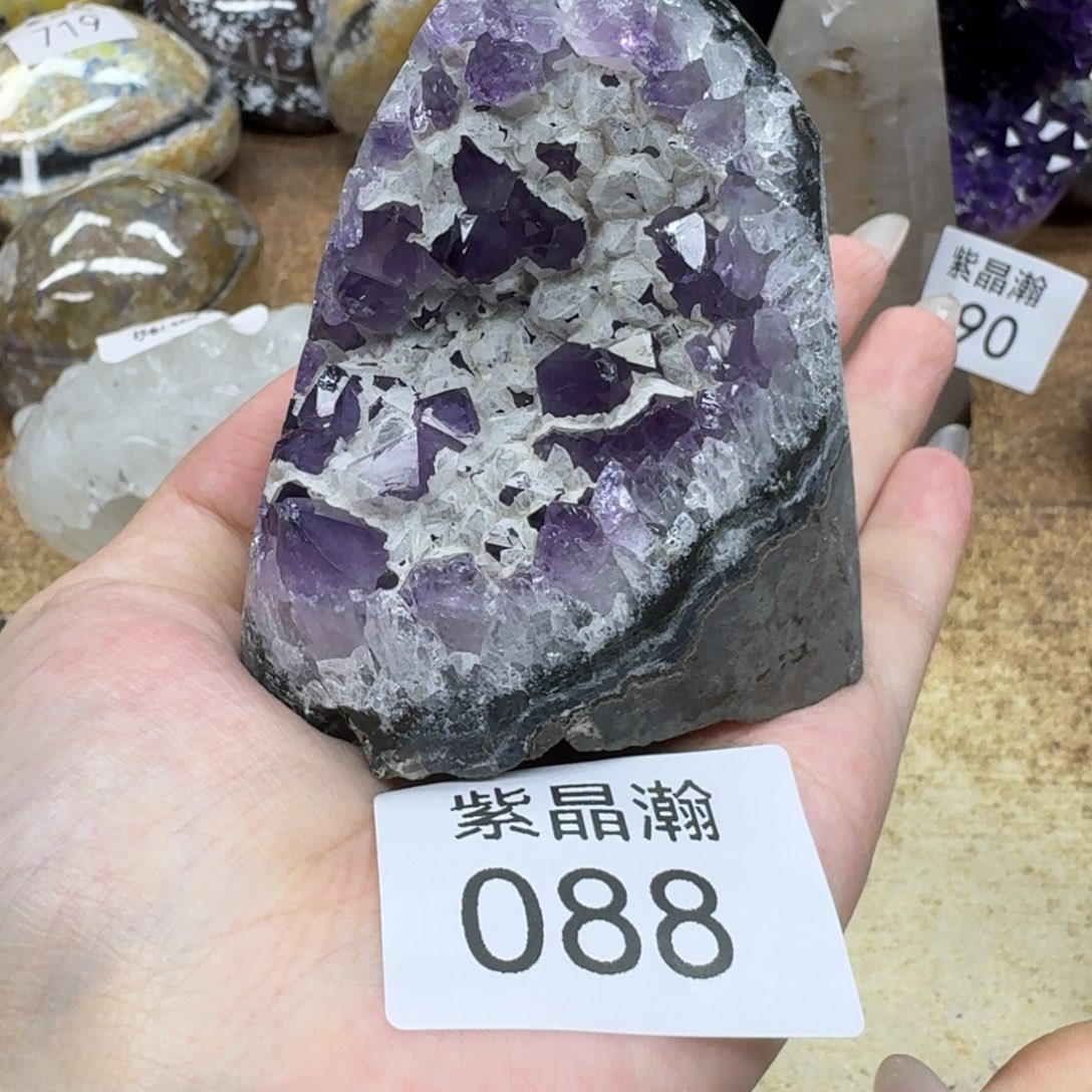 玛瑙/玉髓未镶嵌珠宝奇石