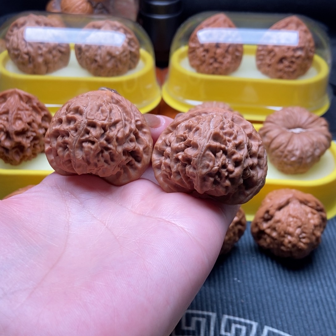 文玩核桃把件俗**耐宫灯