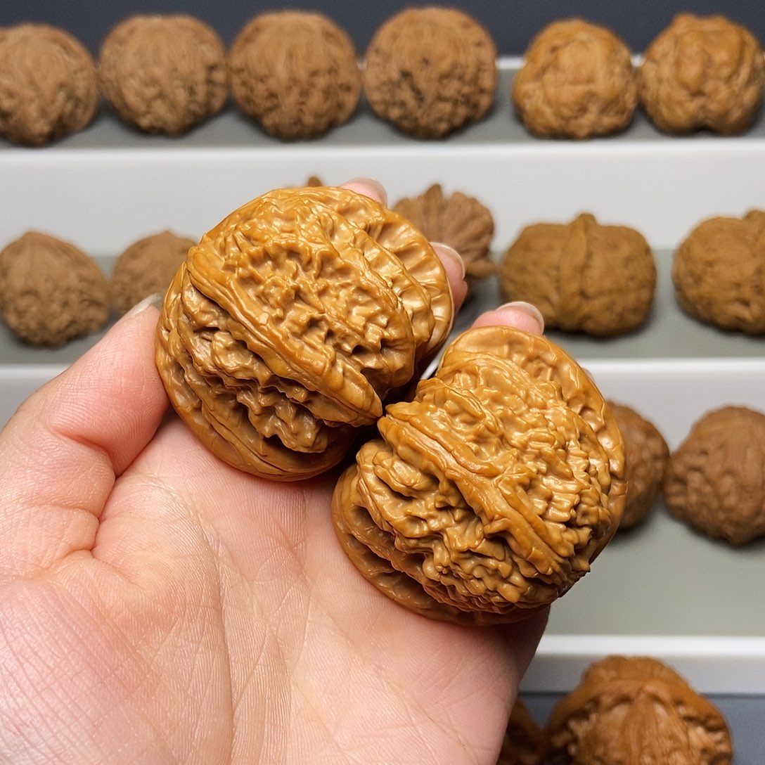 正***阳吊坠文玩核桃45大肚闷白