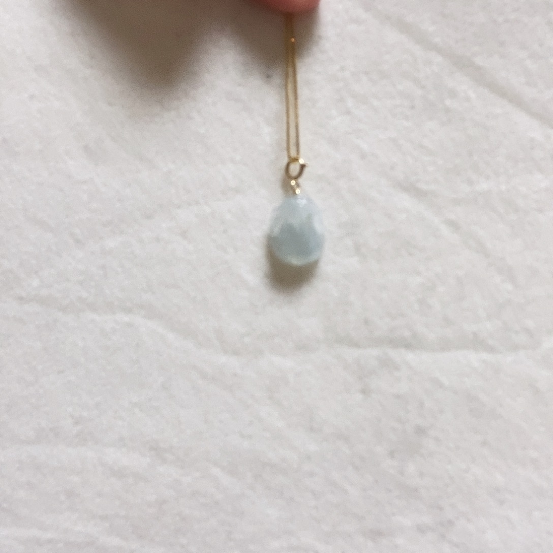 翡翠颈饰18K金镶嵌简单