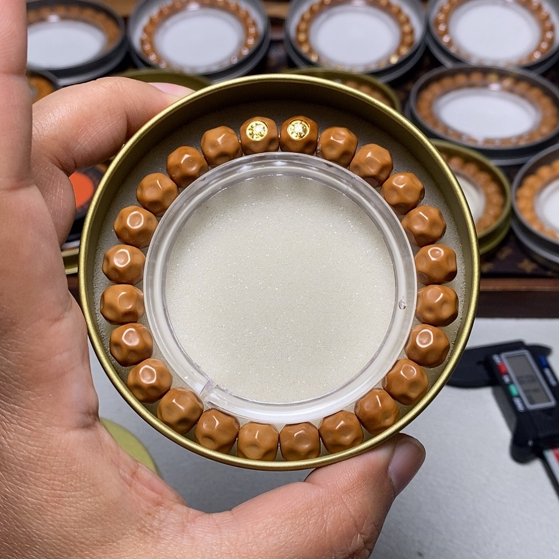 猴头核桃手串53号18k双标深坑奶酪10左右