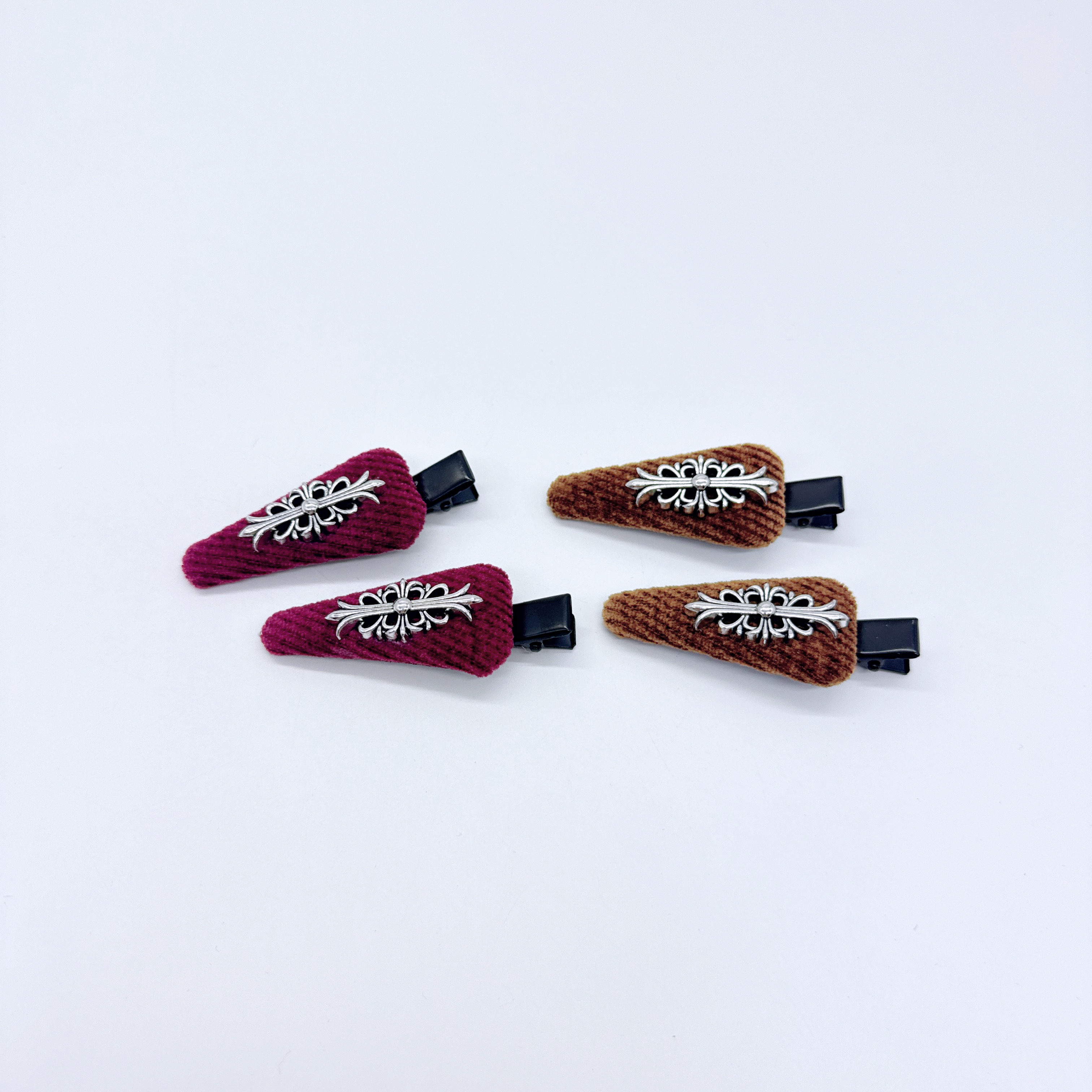 Mi33 条绒三角形图腾无痕鸭嘴夹 Y23060Q2-6