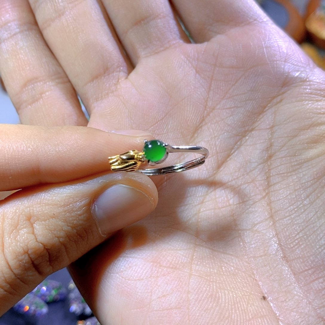 翡翠颈饰银S925镶嵌天然翡翠