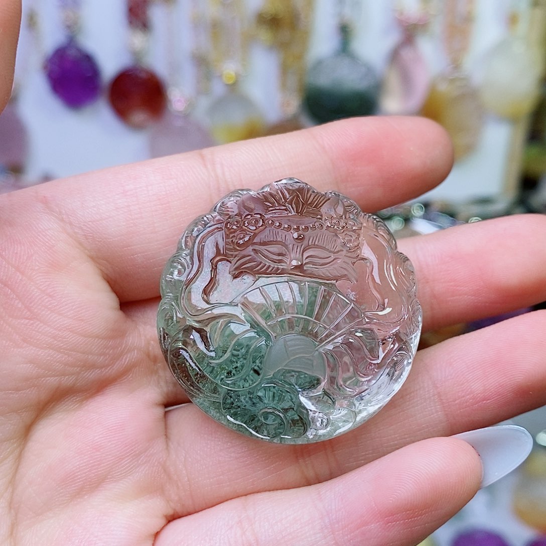未镶嵌吊坠(赠链)水晶