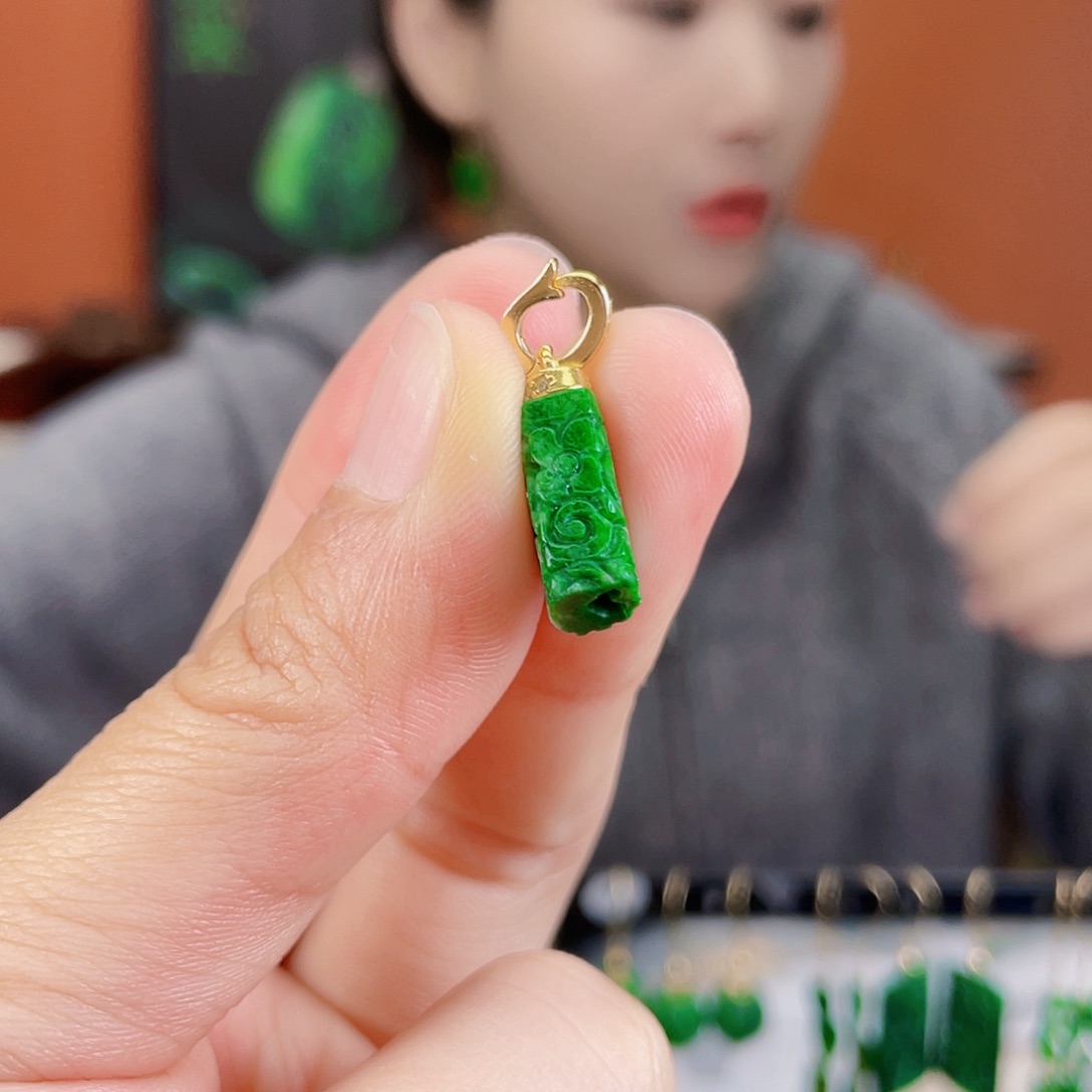 翡翠未镶嵌耳饰饰品