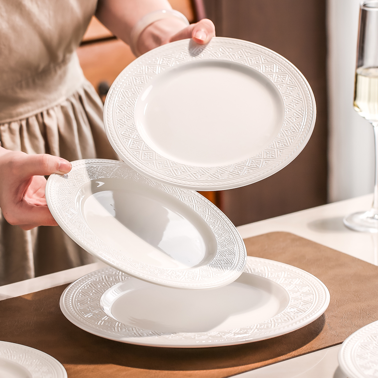 浮雕盘子家用菜盘西餐餐盘商用牛排盘陶瓷餐具高级感平盘圆盘