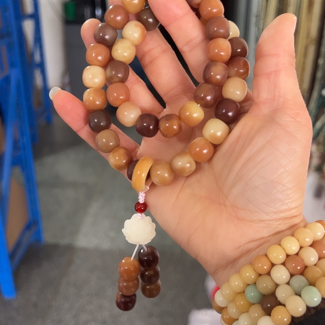 白玉菩提吊坠11×12