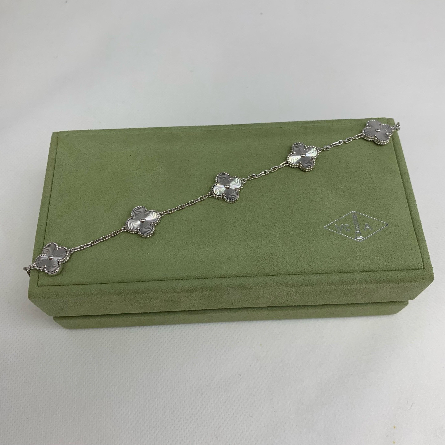 99新 梵克雅宝 VanCleef & Arpels白金镭射五花18k白金 手链