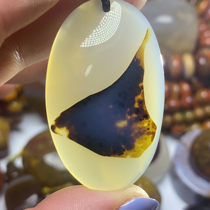 玛瑙/玉髓颈饰未镶嵌