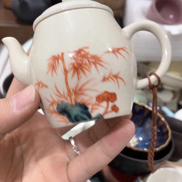 陶瓷茶具全部清清完回家过年
