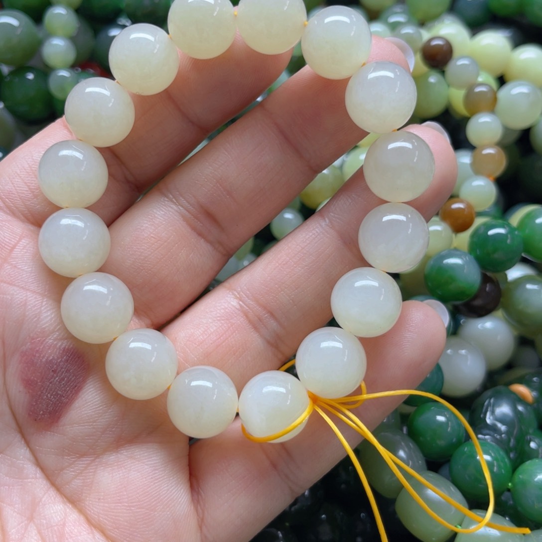 未镶嵌和田玉手链