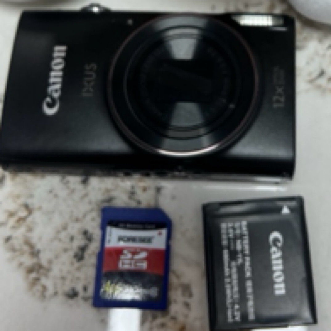 9新 Canon/佳能 2020万像素，12倍光学变焦，带WiFi功常，镜头完美