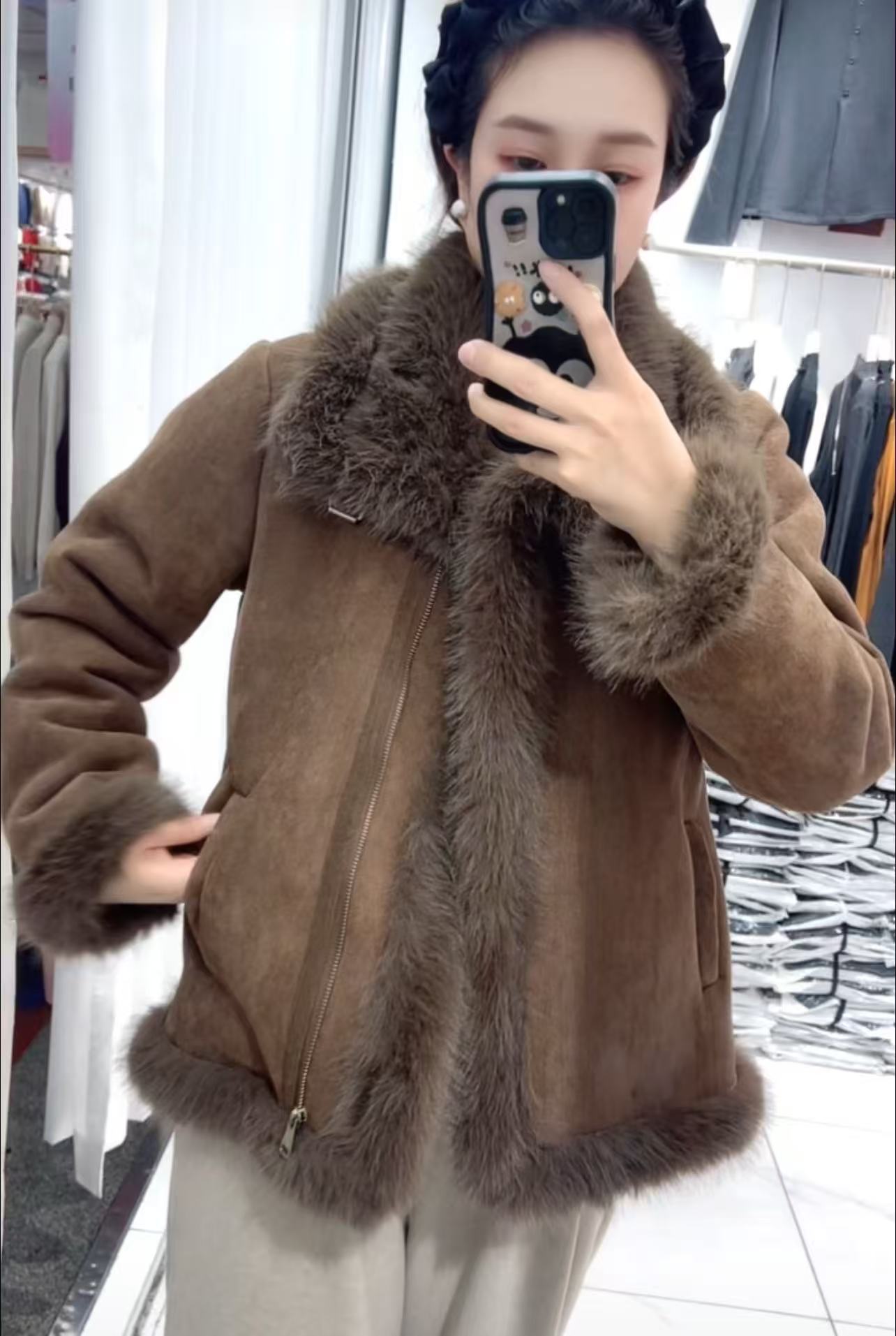 女静奢风冬季短款时尚宽松型设计师单排扣上衣短外套