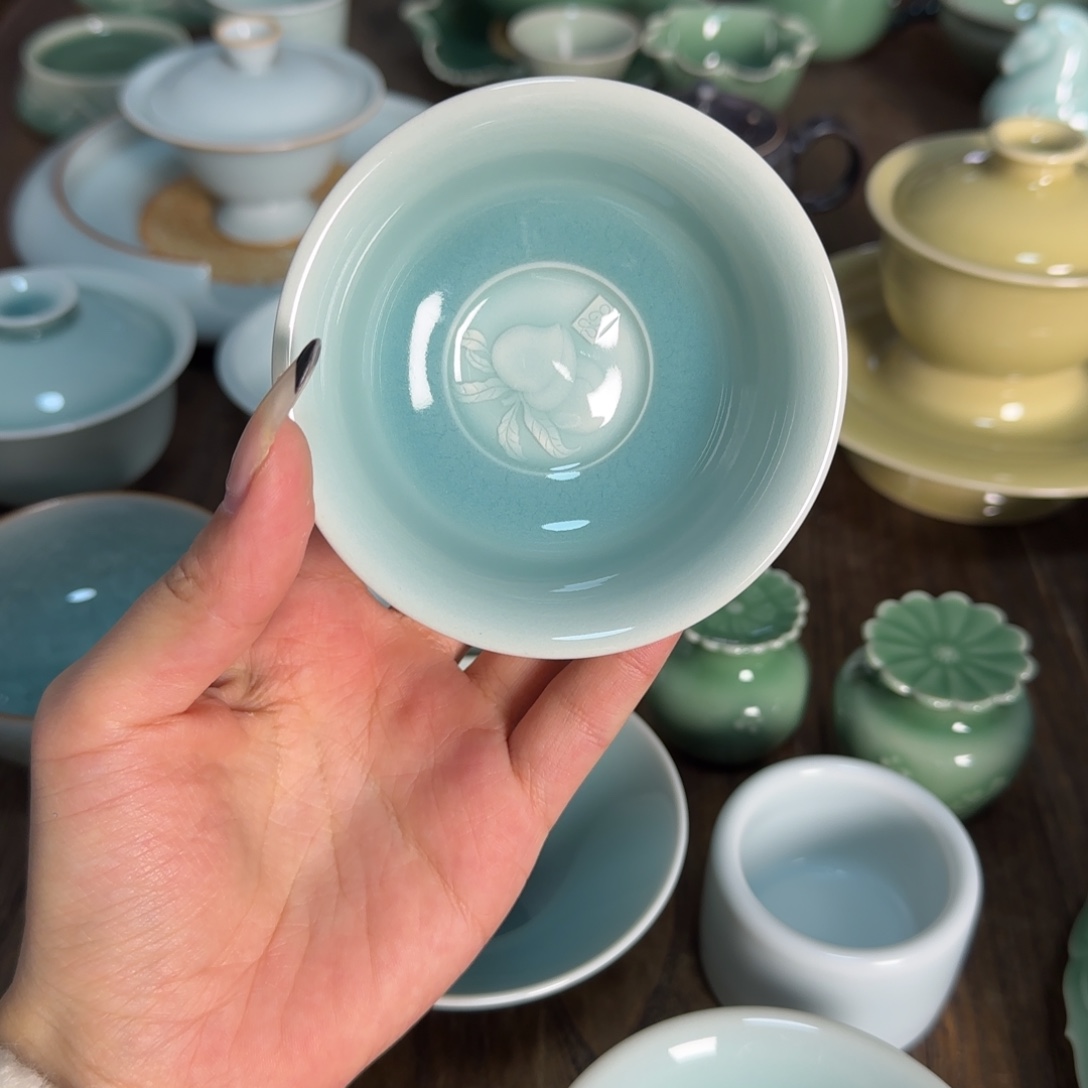 龙泉青瓷粉青主人杯