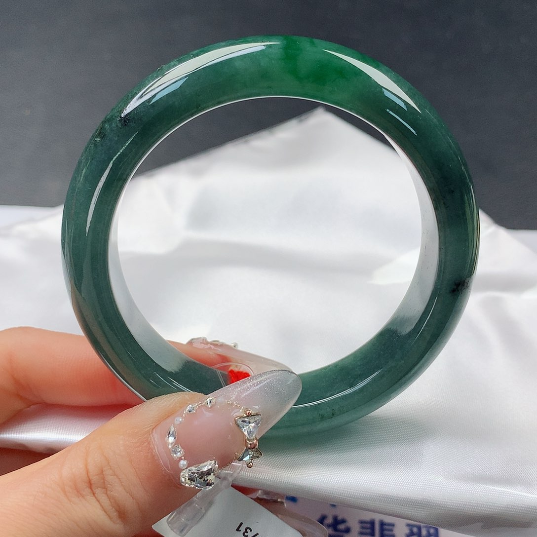 翡翠手镯未镶嵌73正56