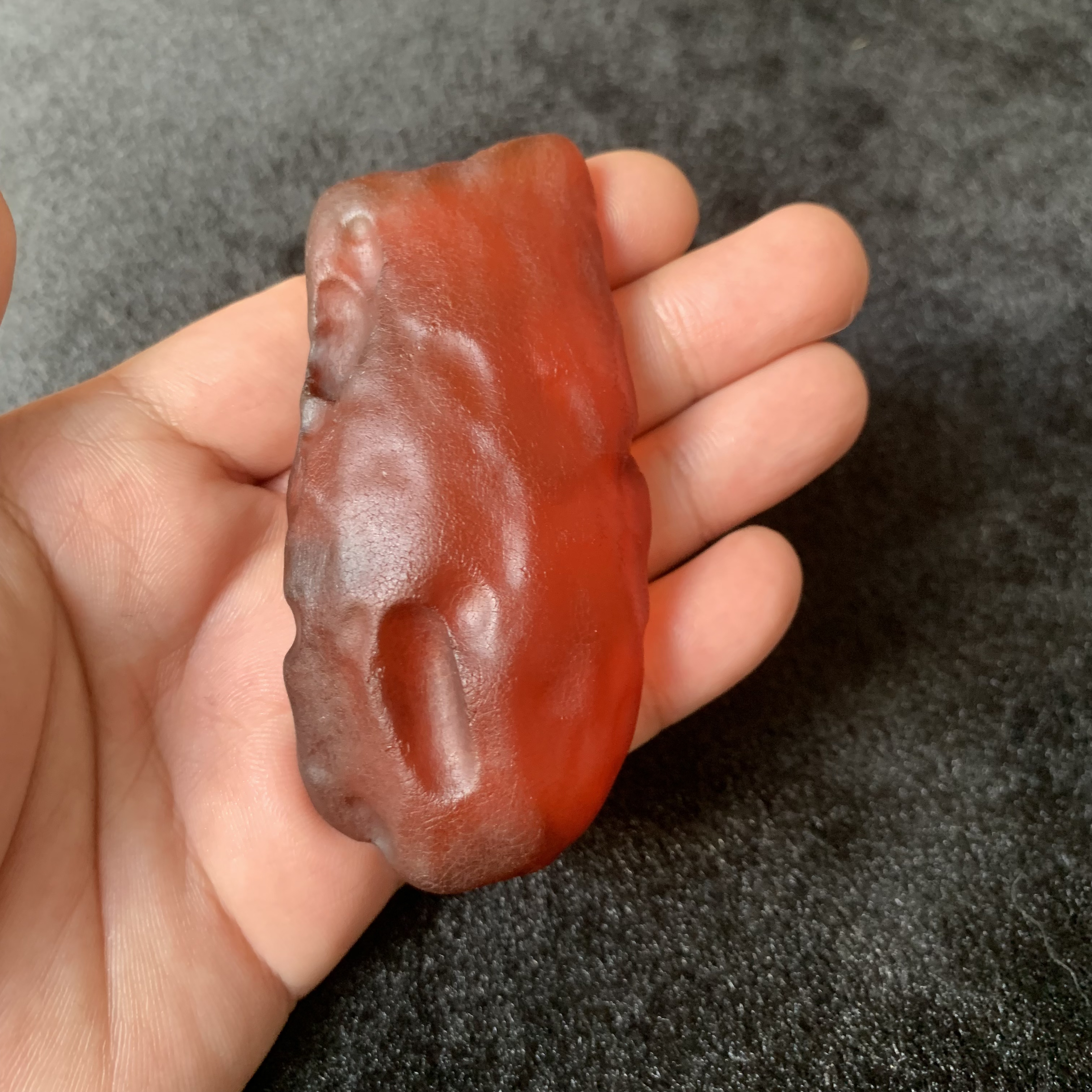 红皮果冻红净水全皮饱满原石越盘越红润38.2克