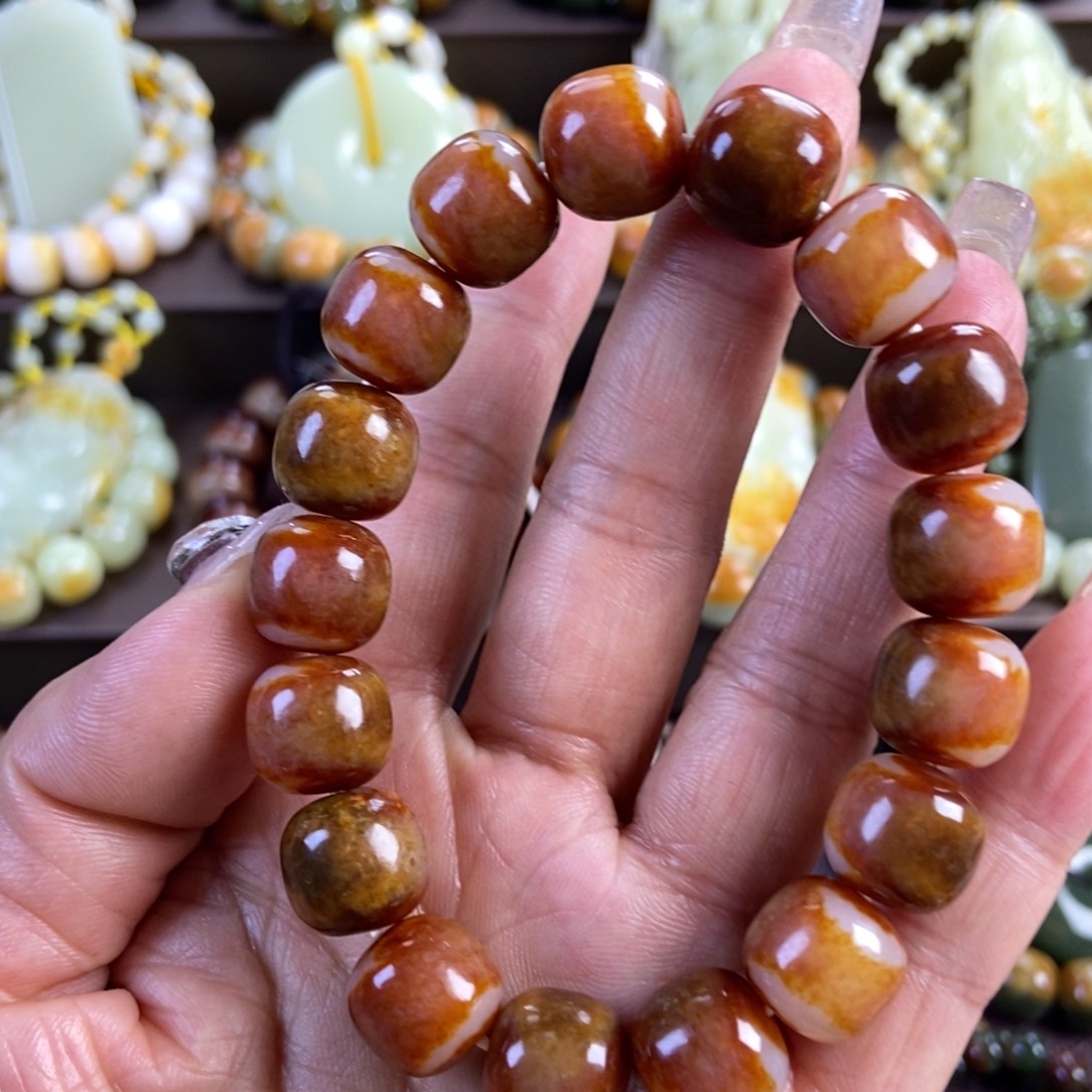 透闪石质玉未镶嵌手串