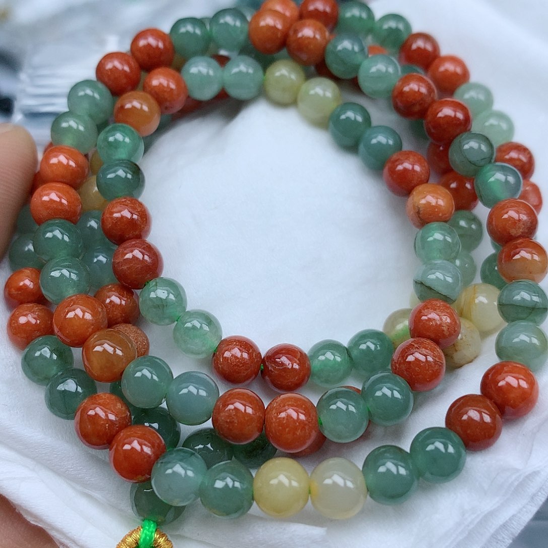 翡翠颈饰未镶嵌珠子