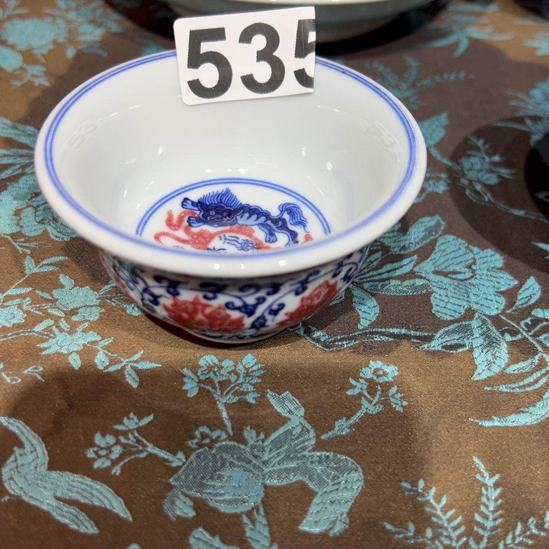 一***欢现代瓷青花釉里红工艺