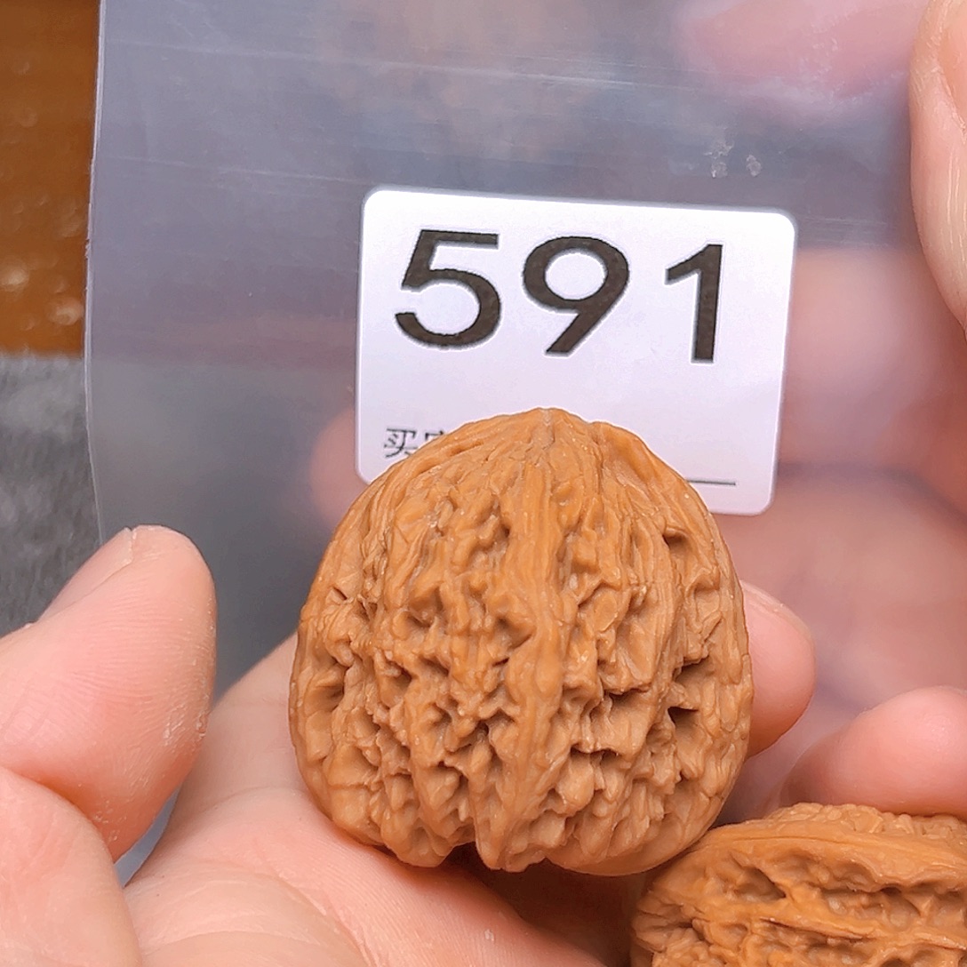 文玩核桃吊坠南疆