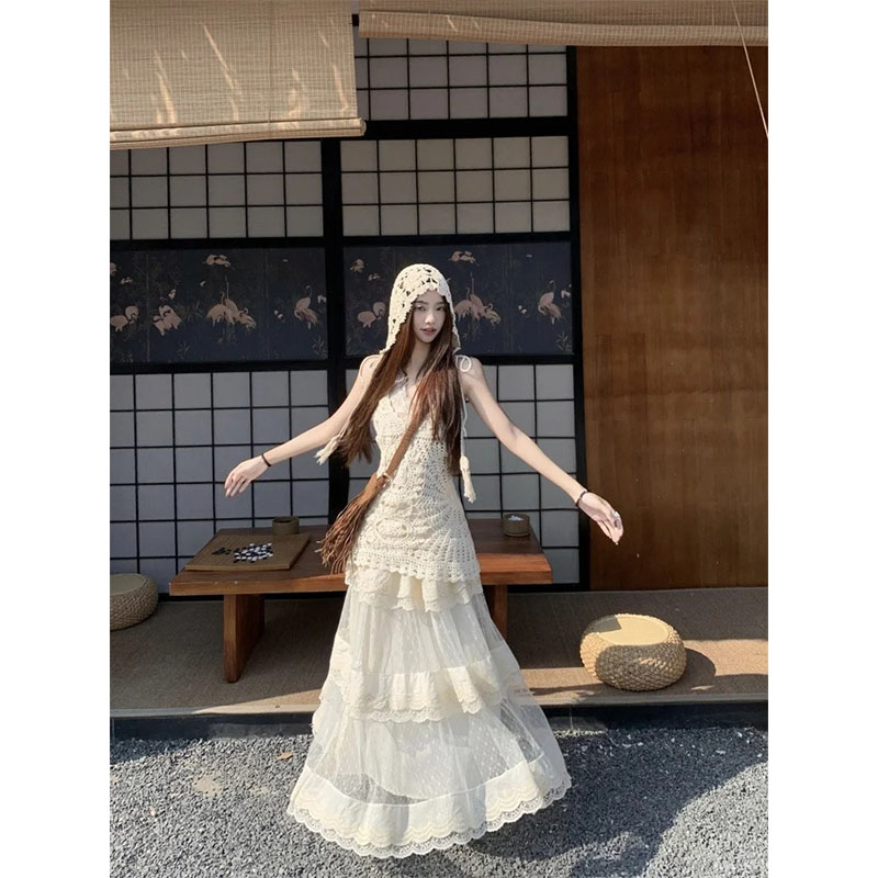 纯欲风辣妹设计感别致镂空针织背心上衣女百搭小众蕾丝A字半身裙