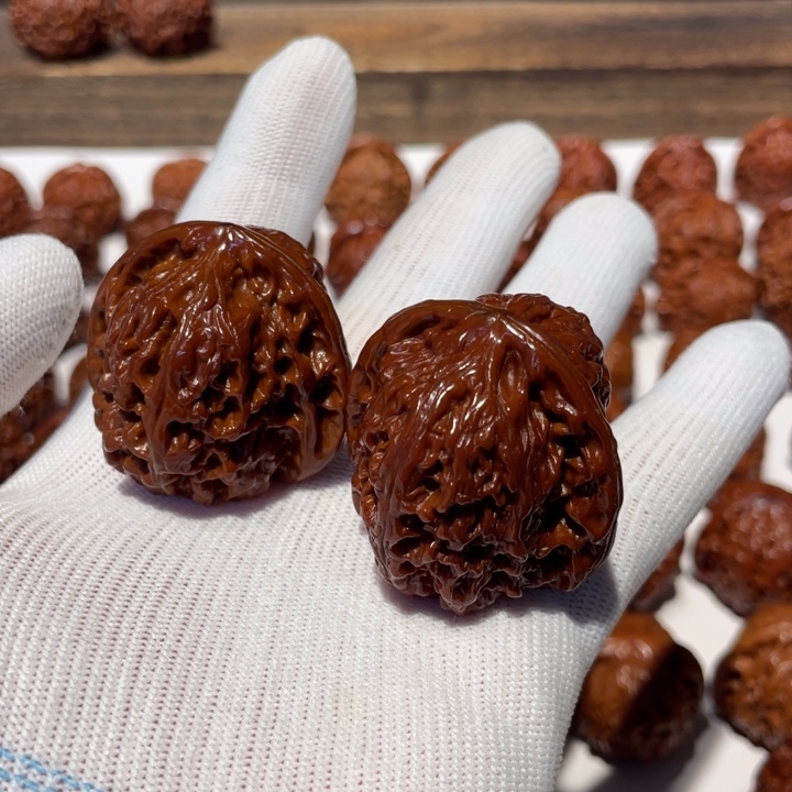 猴头核桃吊坠涛**旧南疆石666.08.41.