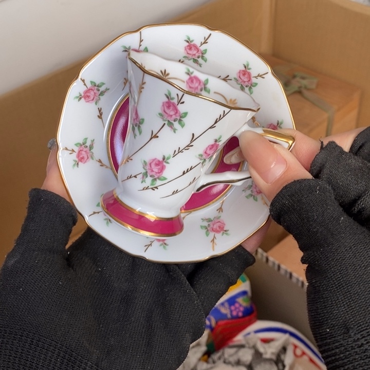 初遇见密胺瓷中古回流哈哈哈哈