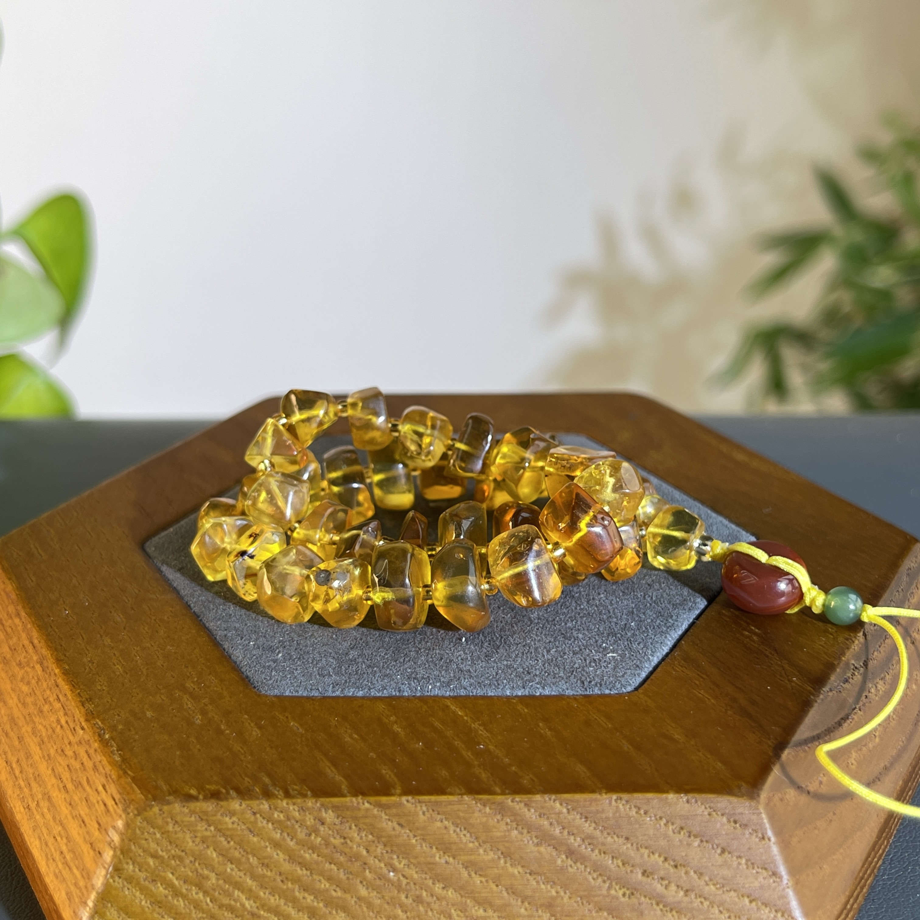 JCB13-07   琥珀-珠链