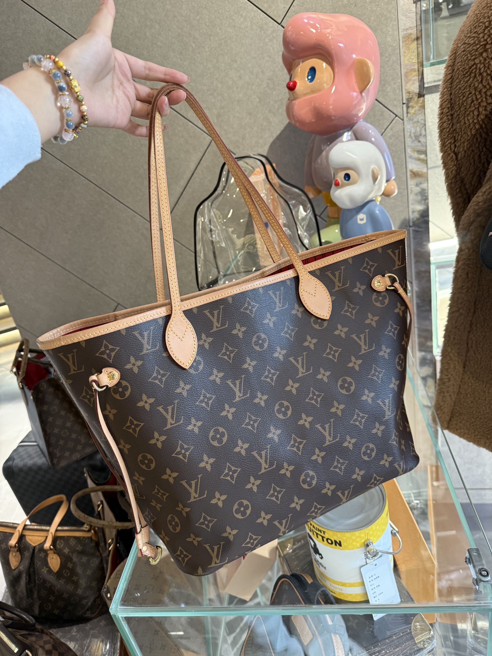 95新 LV 帝爵奢品/95新/LV/nf老花购物袋单肩包