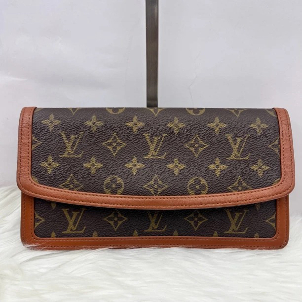 95新 LouisVuitton/路易威登 二手奢侈品手拿腋下包00115