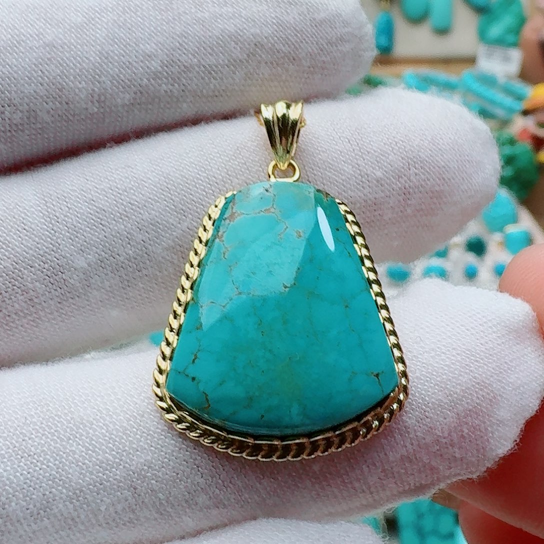 未镶嵌绿松石珠宝奇石