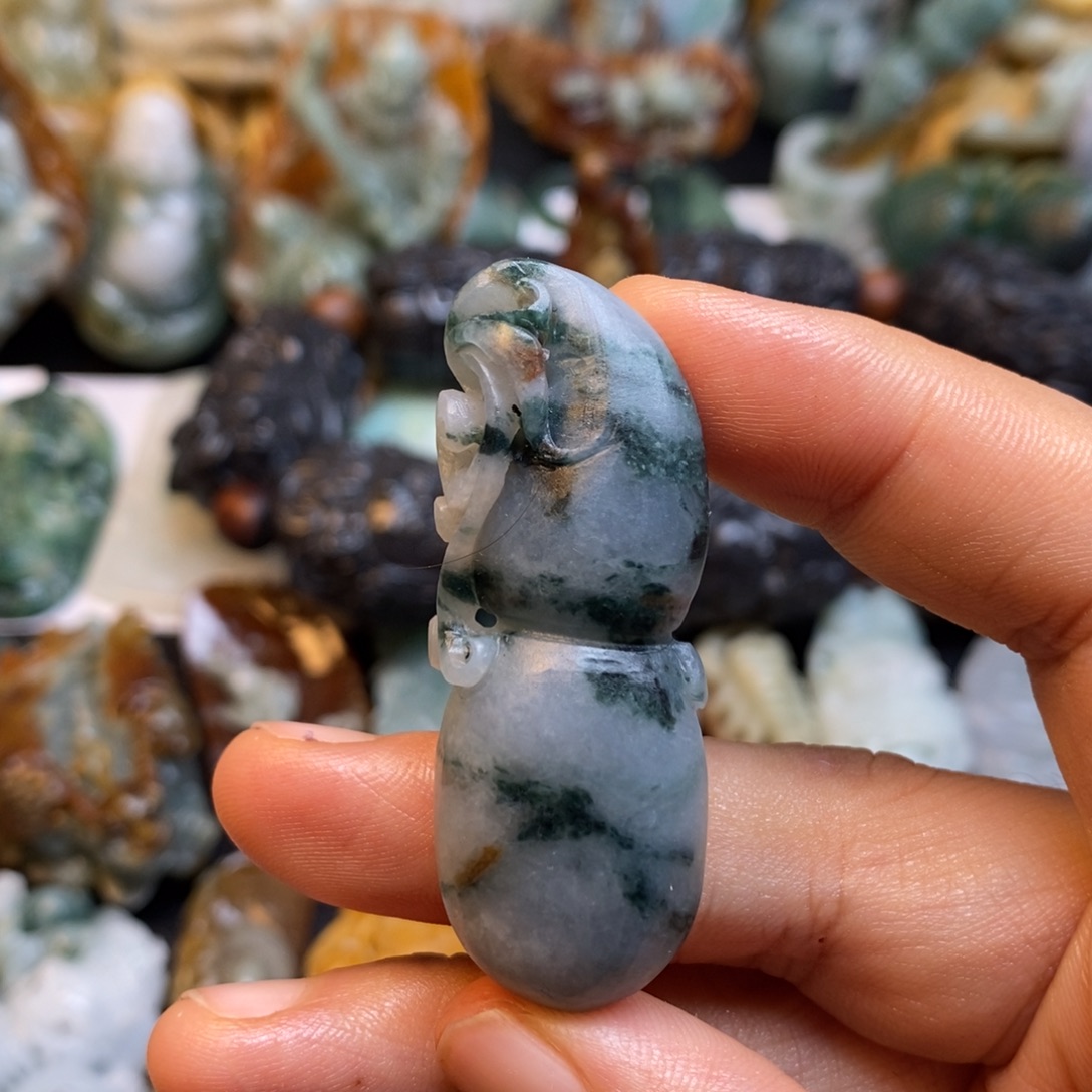 定制翡翠未镶嵌特色83