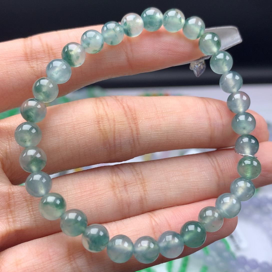 翡翠手链未镶嵌卡