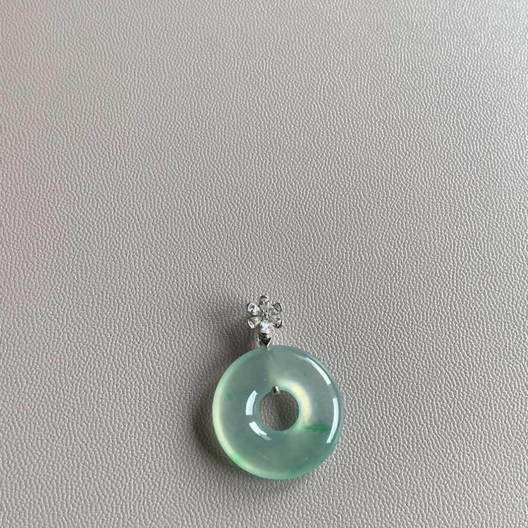 翡翠颈饰18K金镶嵌天然缅甸翡翠