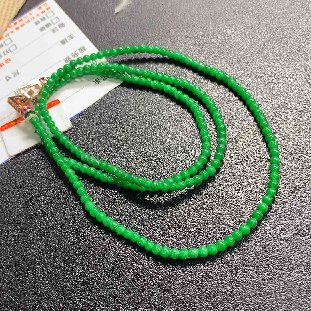 翡翠颈饰未镶嵌项链