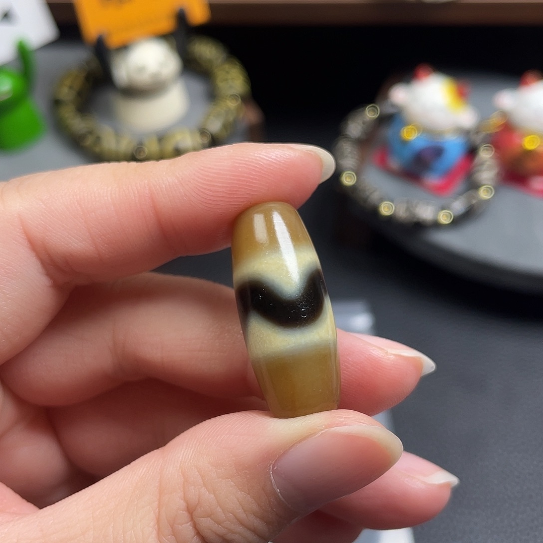 卡***沙玛瑙/玉髓未镶嵌颈饰