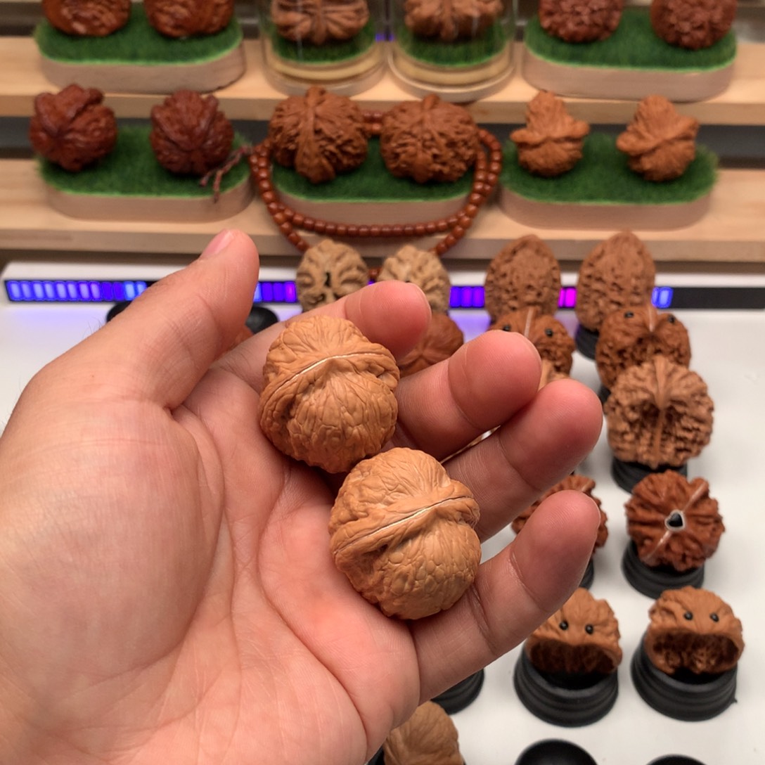 【闪购商品】吊坠文玩核桃撕**忆隐隐约约