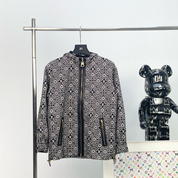99新 LouisVuitton/路易威登 2329/黑色Logo满印桑蚕丝外套/36码