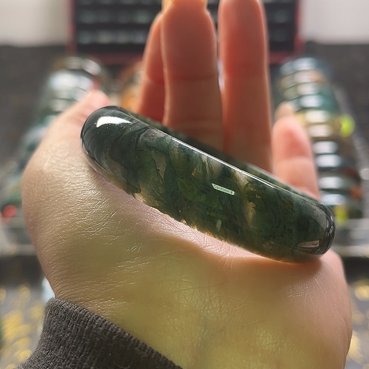 玛瑙/玉髓未镶嵌手镯