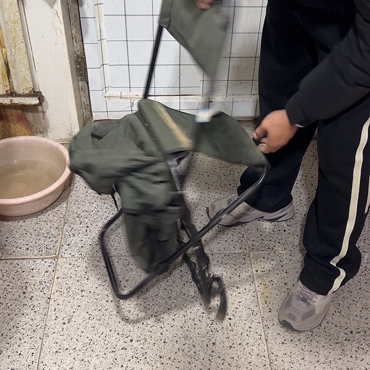 椅子带靠背微瑕疵介意勿拍