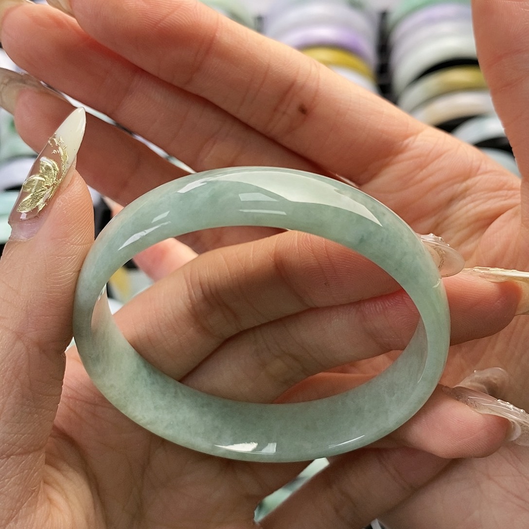 翡翠手链未镶嵌汐